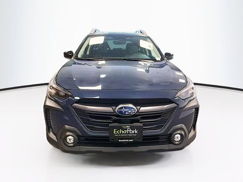 Used 2025 Subaru Outback Premium w/ Popular Package #1 AWD/4WD image 2