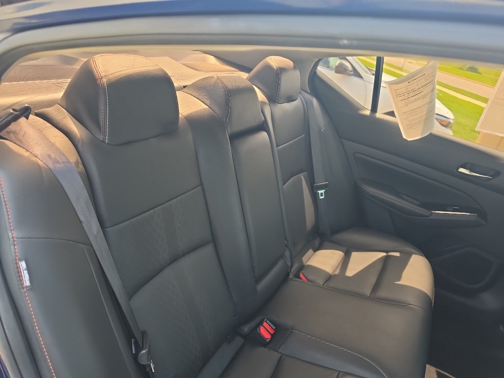 Used 2024 Nissan Altima 2.5 SR w/ SR Premium Package FWD image 12