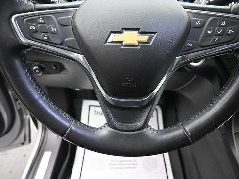 Used 2018 Chevrolet Equinox Premier FWD image 19