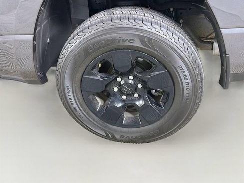 Used 2023 RAM 1500 Lone Star AWD/4WD image 32