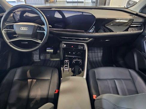 Used 2025 Audi Q5 Premium w/ Convenience Package AWD/4WD image 20