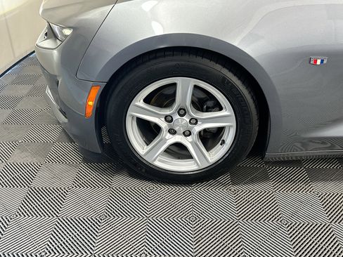 Used 2020 Chevrolet Camaro LT RWD image 11