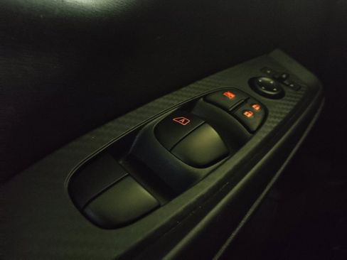 Used 2025 Nissan Sentra S FWD image 27