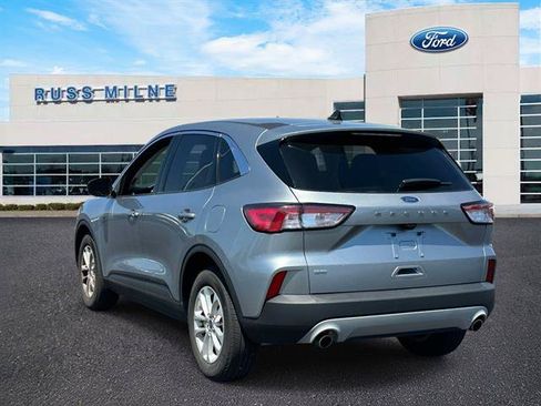 Used 2022 Ford Escape SE w/ Convenience Package FWD image 5
