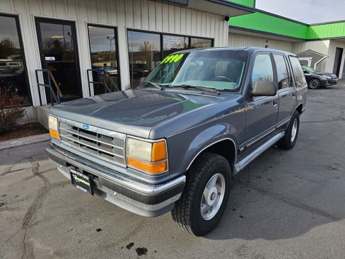 Used 1994 Ford Explorer 4WD 4-Door image 2