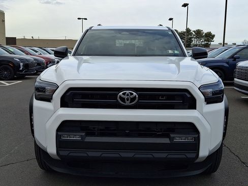 Used 2025 Toyota 4Runner SR5 image 2