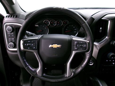 Used 2022 Chevrolet Silverado 3500 LTZ w/ LTZ Convenience Package AWD/4WD image 6