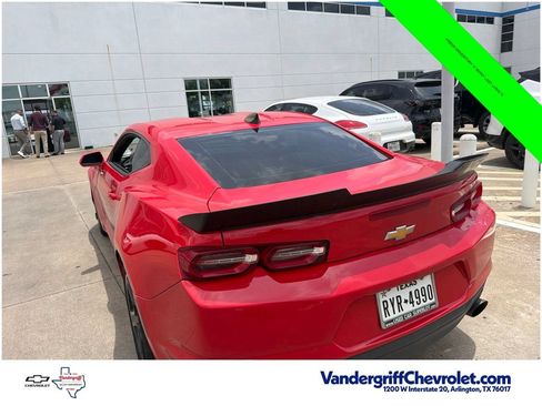Used 2020 Chevrolet Camaro LT RWD image 10