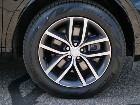 Used 2025 Land Rover Discovery Sport S AWD/4WD image 7