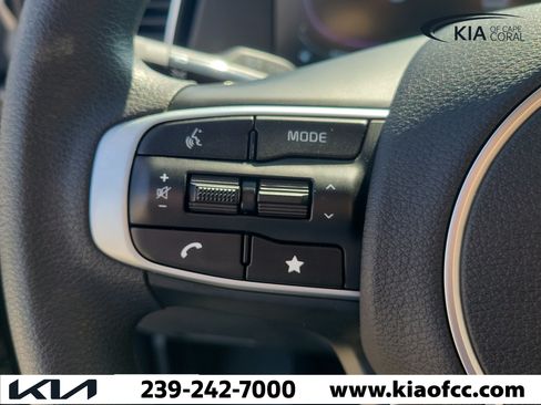 Certified 2025 Kia Sportage LX FWD image 25