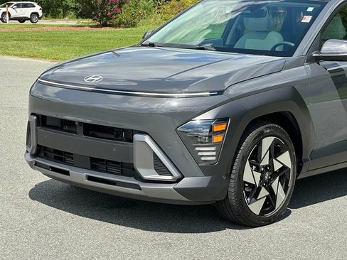 Used 2024 Hyundai Kona Limited FWD image 35