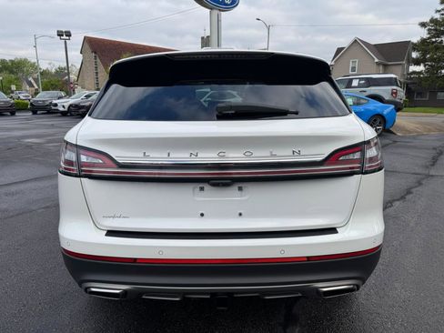 Used 2022 Lincoln Nautilus Reserve w/ Equipment Group 202A AWD/4WD image 11