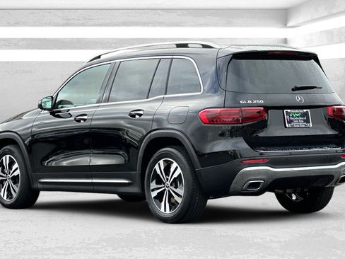 Certified 2025 Mercedes-Benz GLB 250 image 6