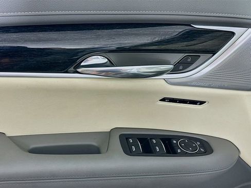 Used 2024 Cadillac XT6 Premium Luxury w/ Technology Package image 20