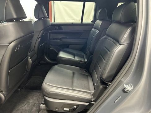 Used 2024 Hyundai Santa Fe Calligraphy AWD/4WD image 17