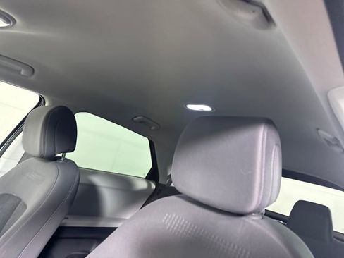 Used 2023 Hyundai Ioniq 5 SE image 12