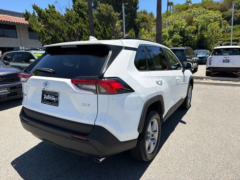 Used 2023 Toyota RAV4 XLE FWD image 8