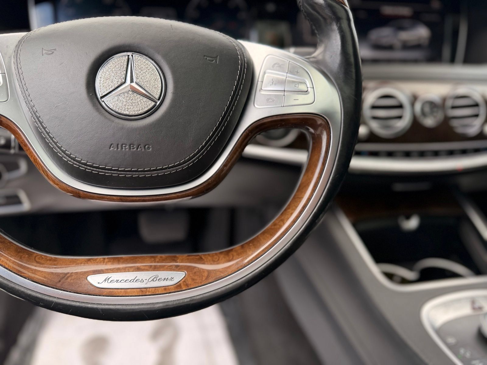 Used 2016 Mercedes-Benz Maybach S 600 image 19