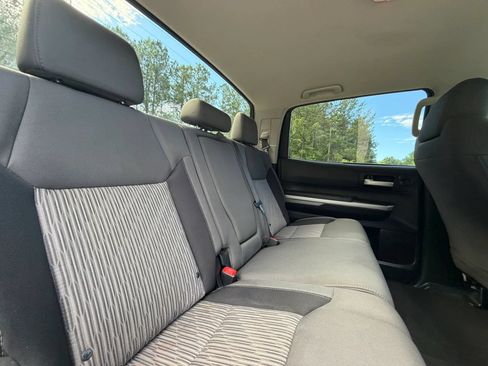 Used 2014 Toyota Tundra SR5 w/ SR5 Upgrade Package AWD/4WD image 22