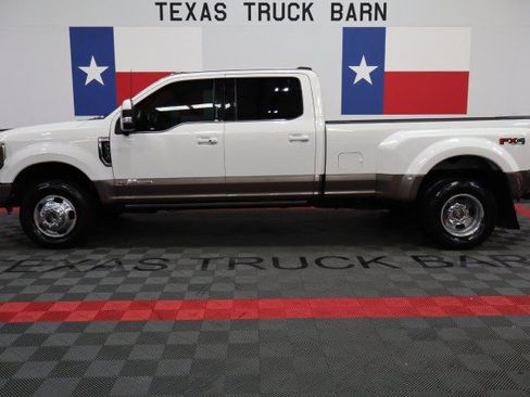 Used 2022 Ford F350 King Ranch w/ King Ranch Ultimate Package AWD/4WD image 1
