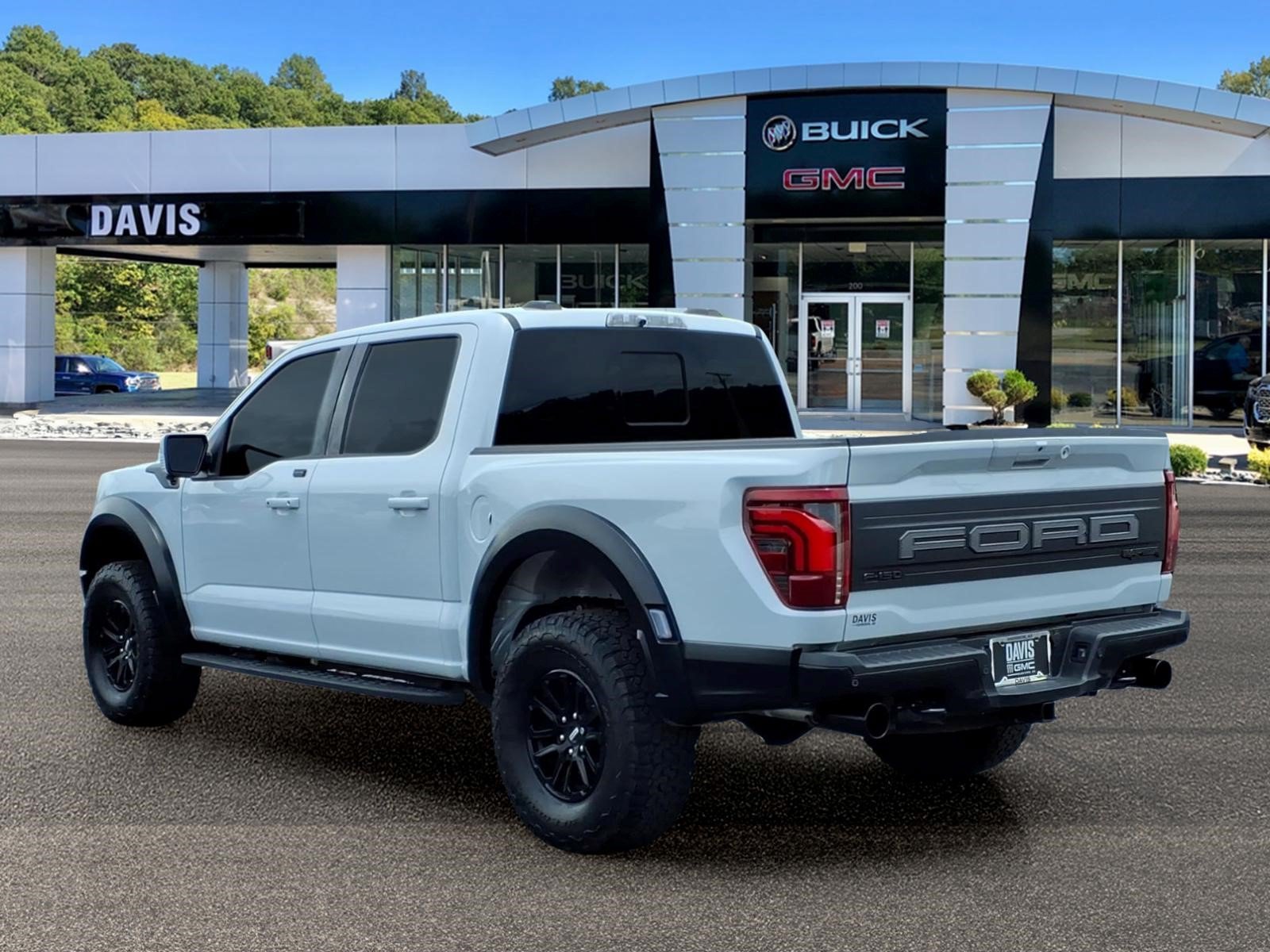 Used 2025 Ford F150 Raptor AWD/4WD image 4