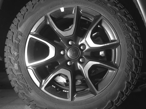 Used 2025 Jeep Compass Trailhawk AWD/4WD image 15