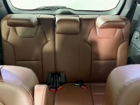 Used 2024 Kia Telluride SX image 37