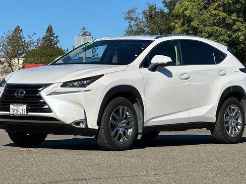 Used 2015 Lexus NX 300h AWD image 8