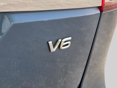 Used 2019 Volkswagen Atlas SE w/ Towing Package image 32