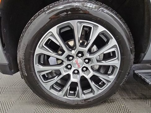 Certified 2024 GMC Yukon XL Denali w/ Advanced Technology Package AWD/4WD image 52