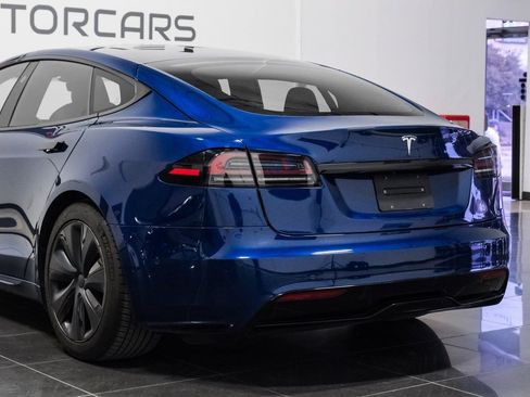 Used 2022 Tesla Model S image 16