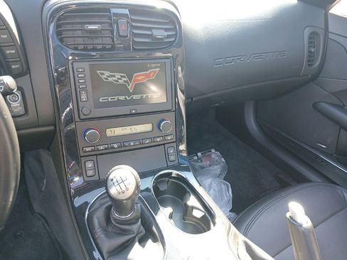 Used 2013 Chevrolet Corvette 427 w/ 1SB Preferred Equipment Group RWD image 25