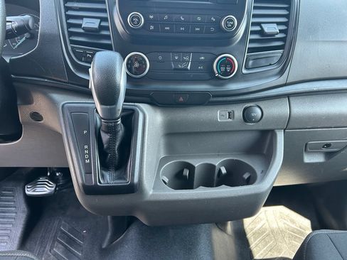 Used 2023 Ford Transit 250 Low Roof AWD image 12