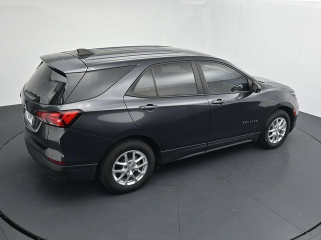 Used 2022 Chevrolet Equinox LS w/ LS Convenience Package FWD image 34