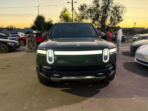 Used 2022 Rivian R1T Adventure image 3