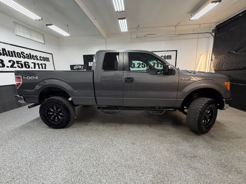 Used 2013 Ford F150 XLT AWD/4WD image 2
