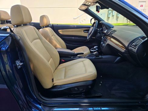 Used 2011 BMW 128i Convertible RWD image 24