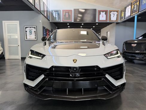 Used 2024 Lamborghini Urus Performante image 2
