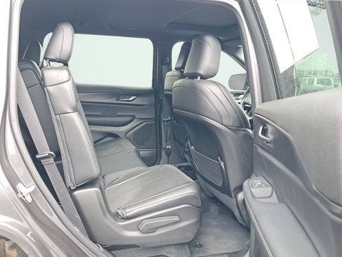 Used 2025 Jeep Grand Cherokee L Altitude AWD/4WD image 14