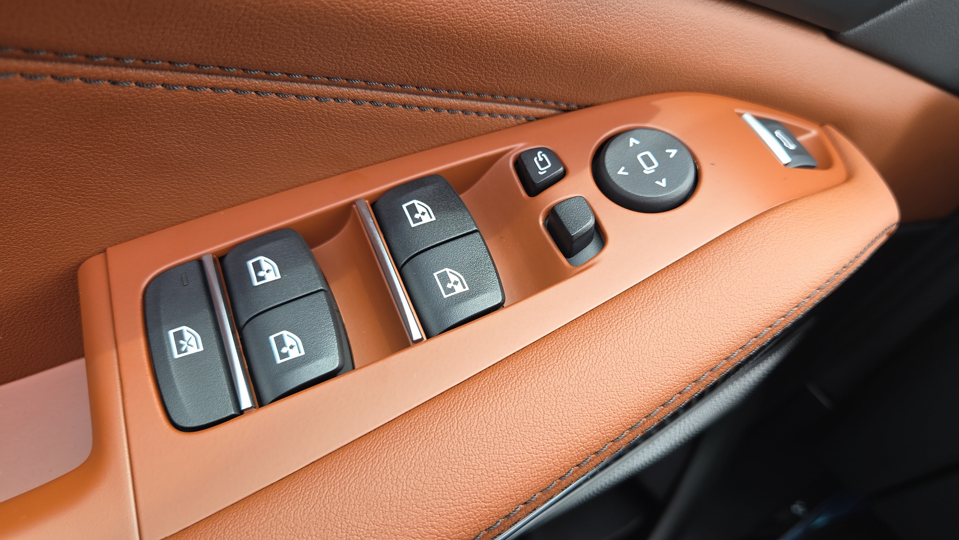 New 2026 BMW X5 M60i AWD/4WD image 34