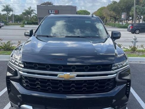 Used 2023 Chevrolet Suburban LS image 2