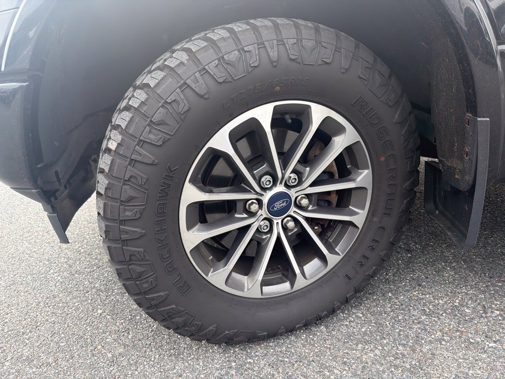 Used 2019 Ford F150 XLT w/ Equipment Group 302A Luxury AWD/4WD image 4