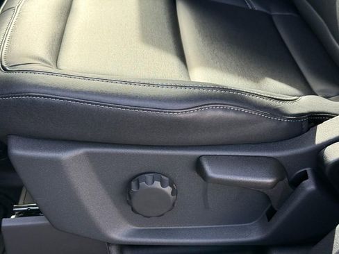 New 2025 Ford Bronco Badlands image 12