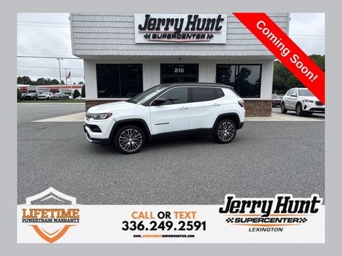 Used 2023 Jeep Compass Limited w/ Elite Group AWD/4WD image 1