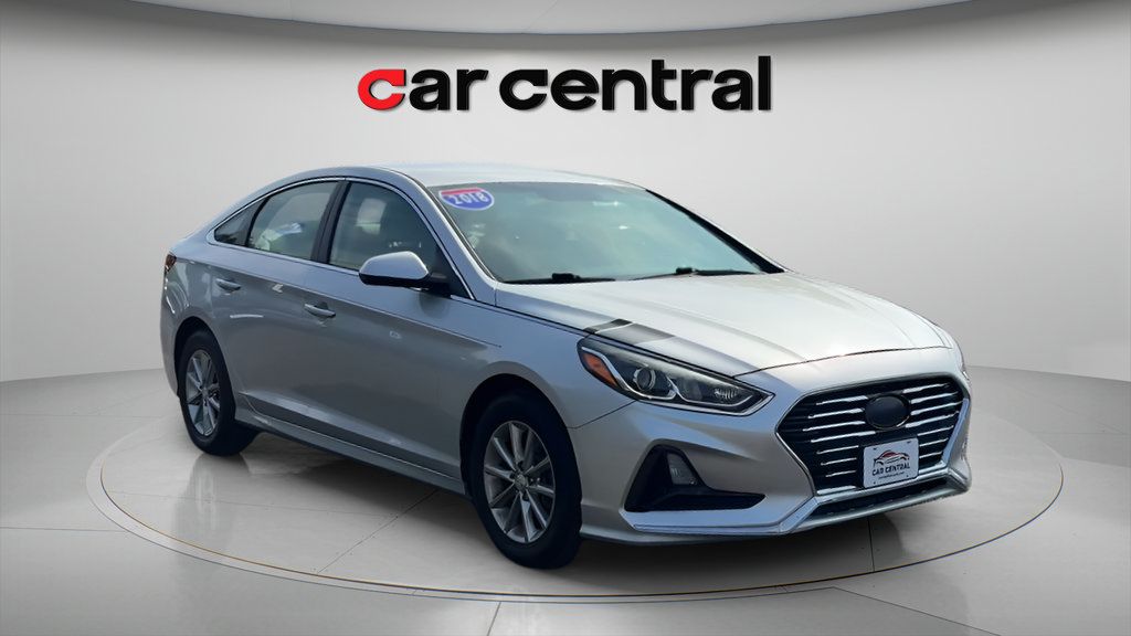 Used 2018 Hyundai Sonata SE w/ Cargo Package FWD image 7