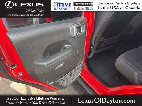 Used 2024 Jeep Wrangler Rubicon image 28