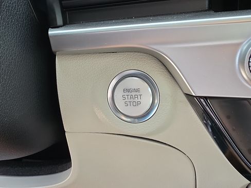 Certified 2024 Kia Telluride S w/ S Sunroof Package FWD image 28