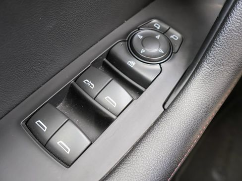 Used 2025 Chevrolet Blazer RS FWD image 17