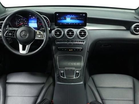 Used 2022 Mercedes-Benz GLC 300 w/ Premium Package Lite image 11