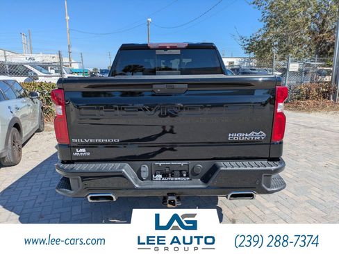Used 2019 Chevrolet Silverado 1500 High Country w/ Technology Package image 4